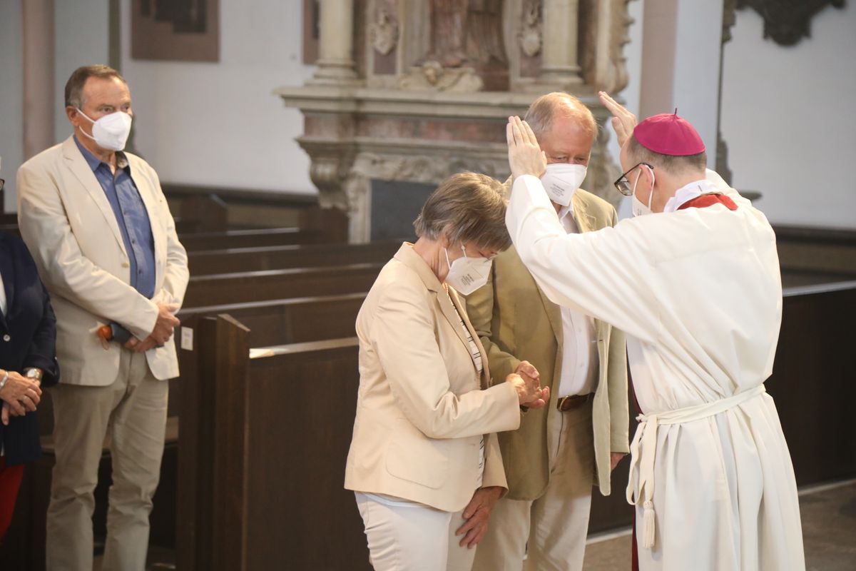 2621/0624 Ehejubilare Bischof 29. Juni Vormittag_28036