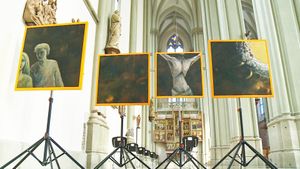 Der Sakralkünstler Raoul Rossmy hat seine Erlebnisse während des Corona-Lockdowns mit Hilfe der Kunst verarbeitet.