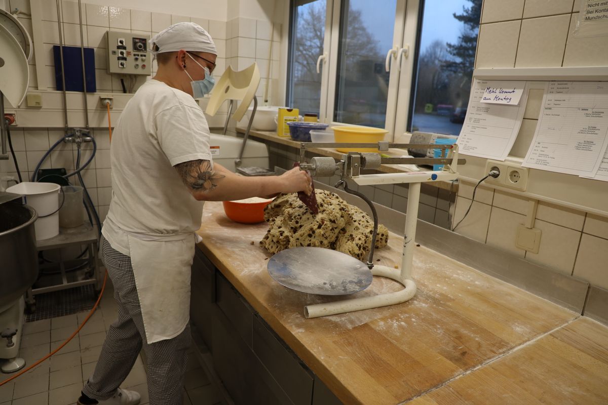 5121/1236 Christstollen_31246