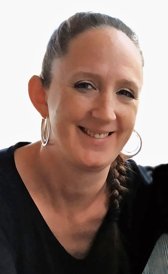 Katja Mark-Engert. Katja Mark-Engert.