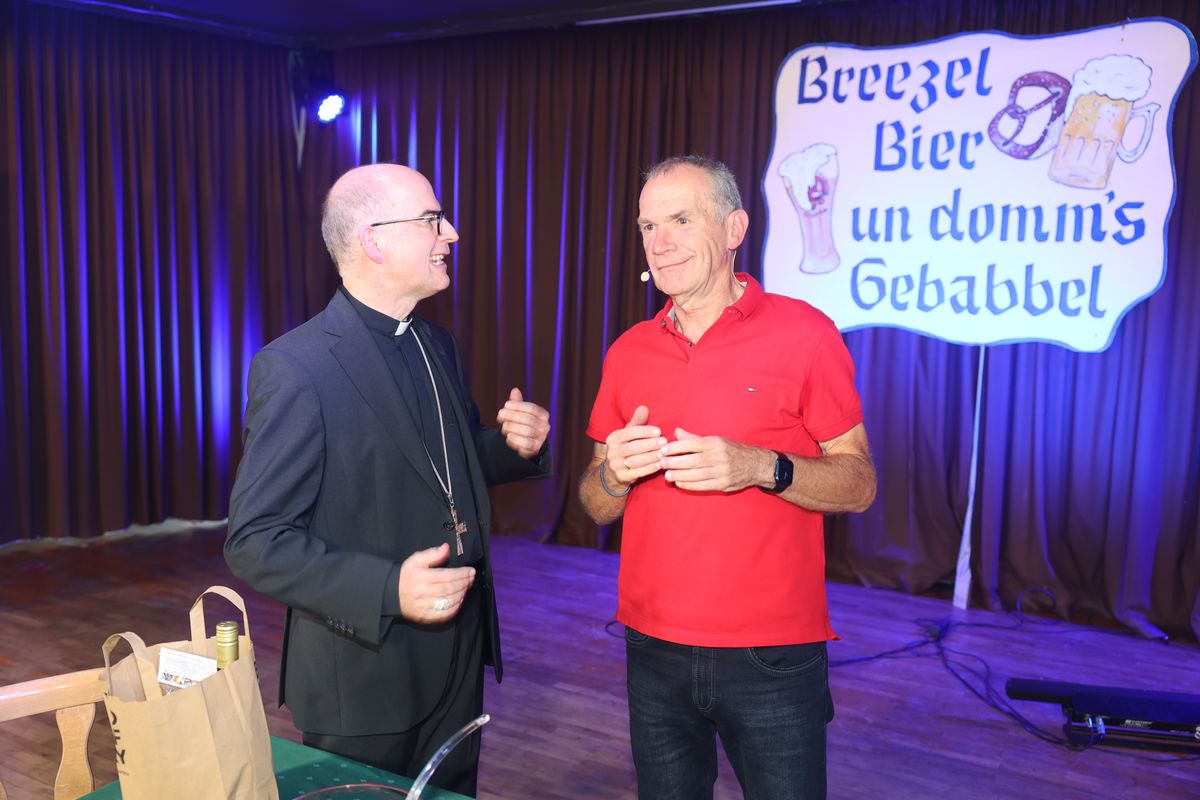 Bischof Dr. Franz Jung war am Sonntag, 22. September, Überraschungsgast bei "Brezel, Bier und domm