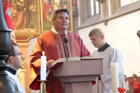 2819/0763 Kiliani-Gottesdienst für die Marktkaufleute und Schausteller_16127