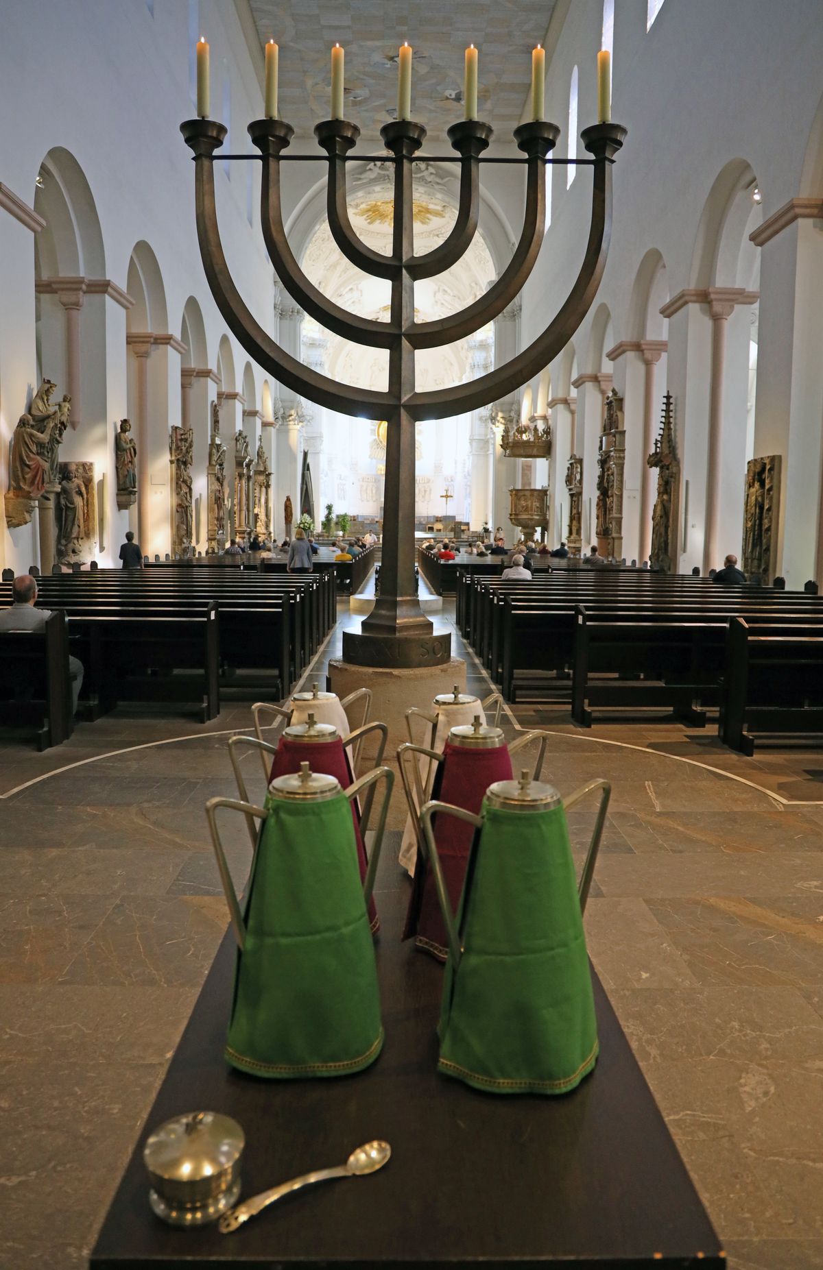 3720/0925 Missa Chrismatis_22978