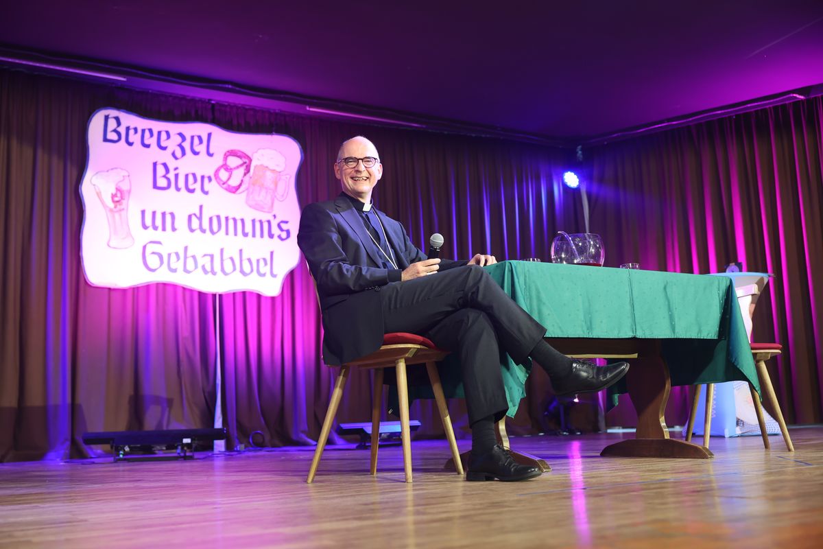 Bischof Dr. Franz Jung war am Sonntag, 22. September, Überraschungsgast bei "Brezel, Bier und domm