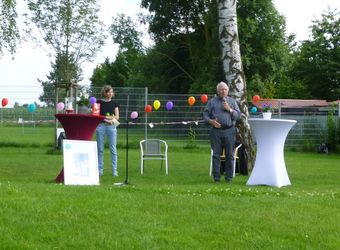 Im Freibad Gelchsheim feierten die Regionalstellen Kitzingen und Ochsenfurt einen Gottesdienst mit Weihbischof Ulrich Boom.