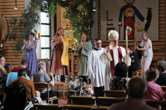 2924/0758_Kiliani_Eisingen Sankt-Josefs-Stift_Weihbischof Reder_50377