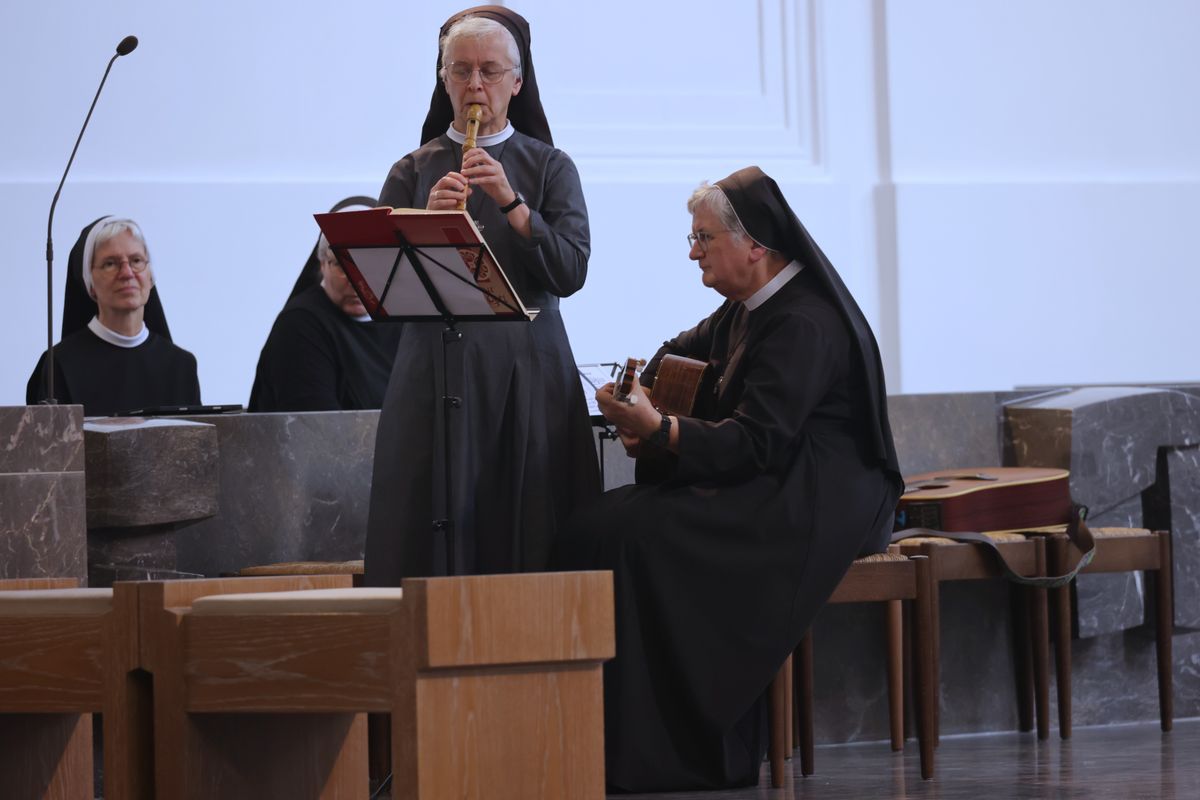 Mit Ordensleuten und Missionaren hat Weihbischof Paul Reder am Mittwochnachmittag, 9. Juli, im Kiliansdom einen Kiliani-Gottesdienst gefeiert. 
