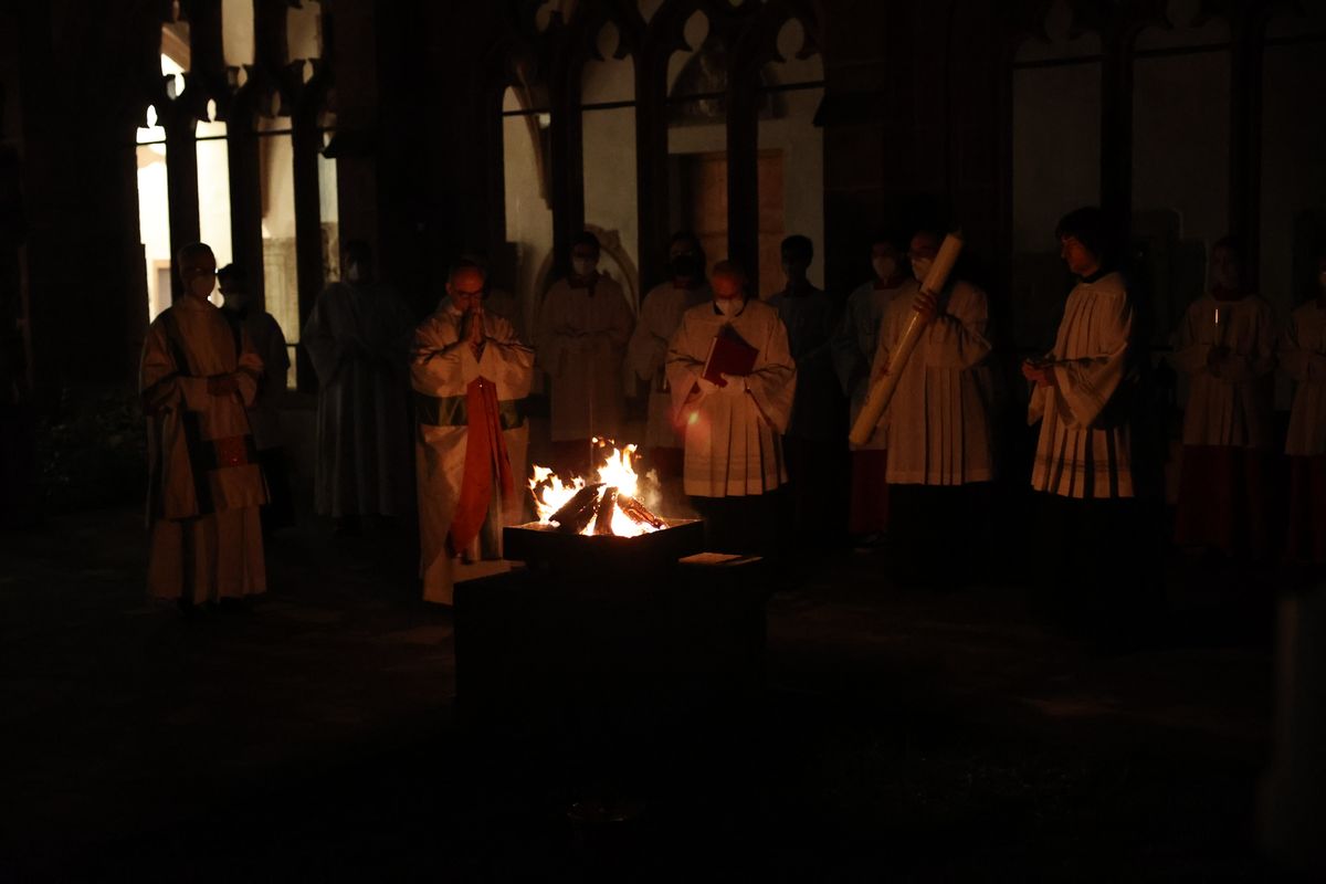 BIschof Dr. Franz Jung feiert am Samstagabend, 16. April, im Würzburger Kiliansdom die Osternacht.