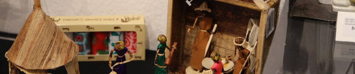 Diese Krippen stammen beispielsweise aus Kenia.