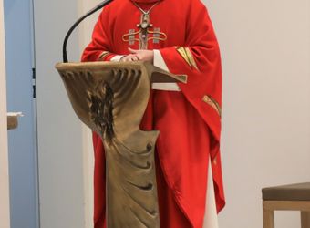 Bischof Dr. Franz Jung feiert am Freitagnachmittag, 9. Juli 2021, eine Kiliani-Pontifikalmesse in der Kapelle des Krankenhauses Sankt Josef in Schweinfurt.