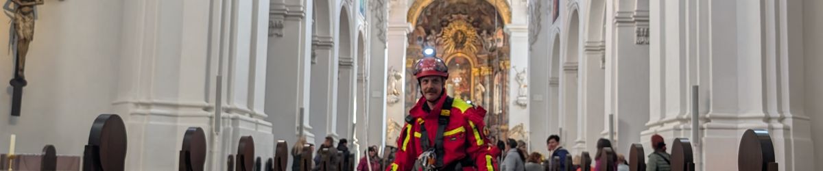 4225/1057 Höhenrettung Würzburg 2025_62956