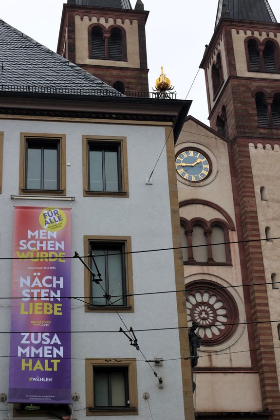 0525/0135 Banner Kilianshaus_55957