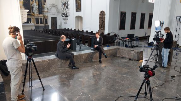 1920/0505 Bischof Dr. Franz Jung bei TV Mainfranken_21336