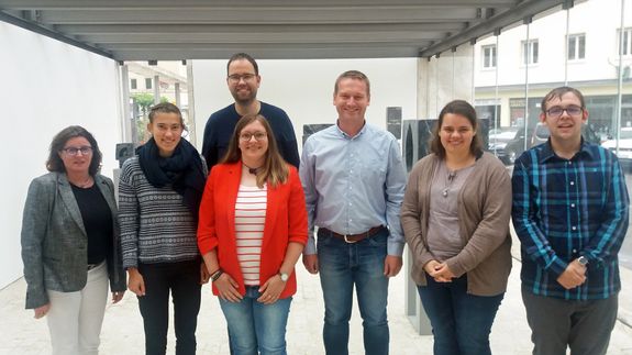 Die Teilnehmer der Startveranstaltung für Gemeindeassistentinnen und -assistenten (von links): Ausbildungsverantwortliche Roswitha Schuhmann, Laura Heinrich, Christof Brod, Theresa Schwab, Ausbildungsreferent Markus Fastenmeier, Annemarie Göbel und Dominik Schaack.