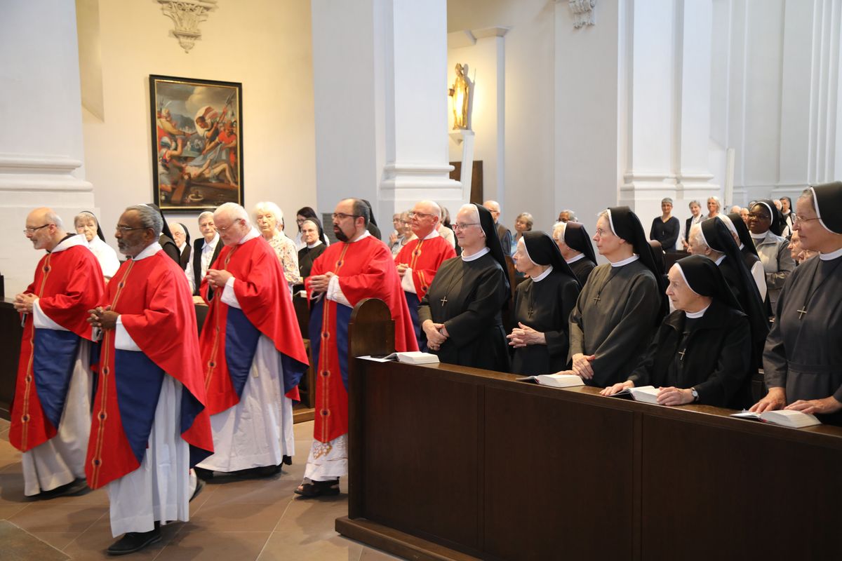 Mit rund 200 Ordensleuten aus dem ganzen Bistum feierte Ordensreferent Domvikar Paul Weismantel am Donnerstag, 11. Juli, einen Kiliani-Gottesdienst im Neumünster. 