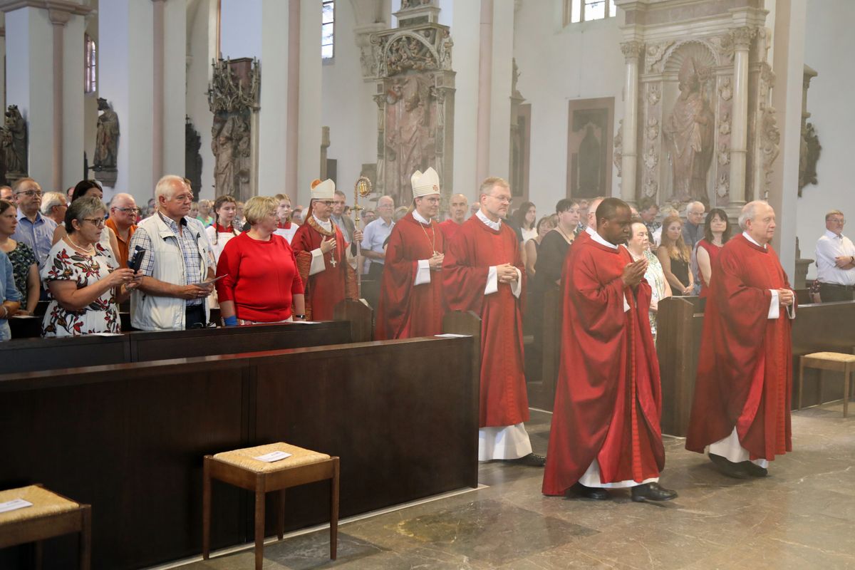 2824/0739 Kiliani Priester, Diakone, Mitarbeiter_50085