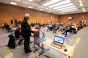 Die Herbstvollversammlung des Diözesanrats der Katholiken im Bistum Würzburg fand unter Coronabedingungen als Hybridveranstaltung in der Sankt-Ursula-Schule und als Videokonferenz statt.