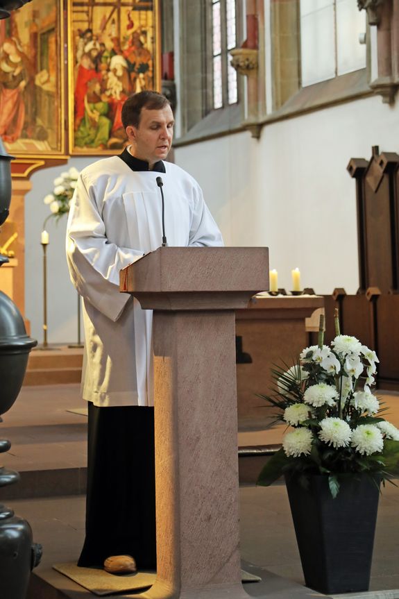 Generalvikar Dr. Jürgen Vorndran feierte zur Kiliani-Wallfahrt der Marktkaufleute und Schausteller einen Gottesdienst in der Marienkapelle.