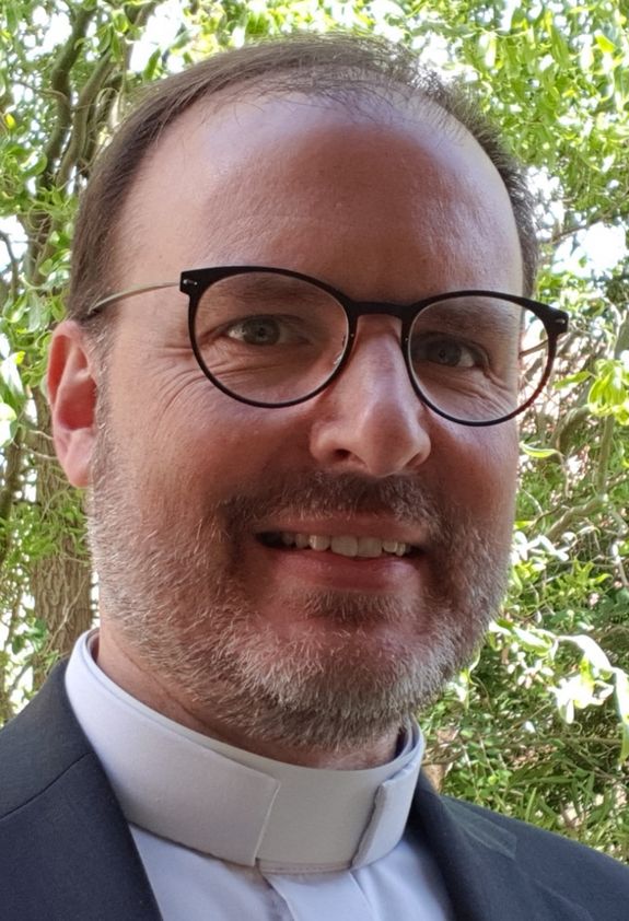 Pfarrvikar Paul Reder