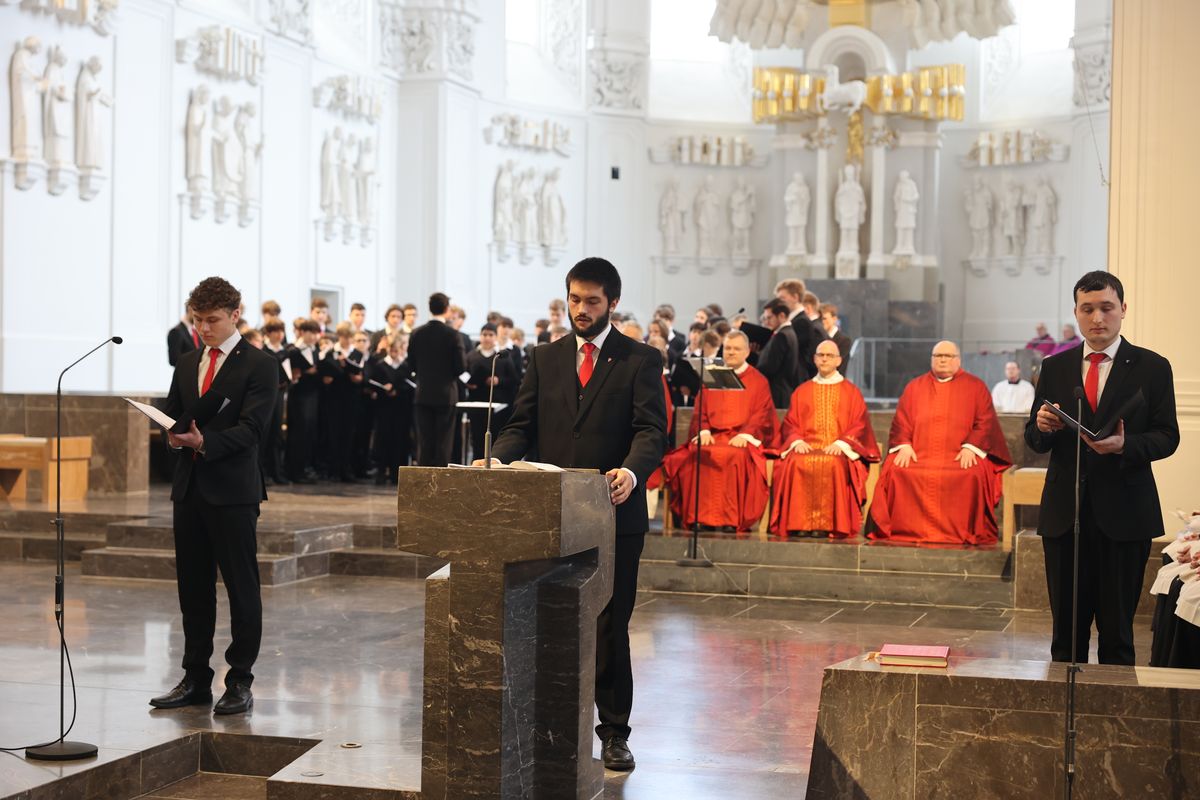 1424/0365 Karfreitag_45829