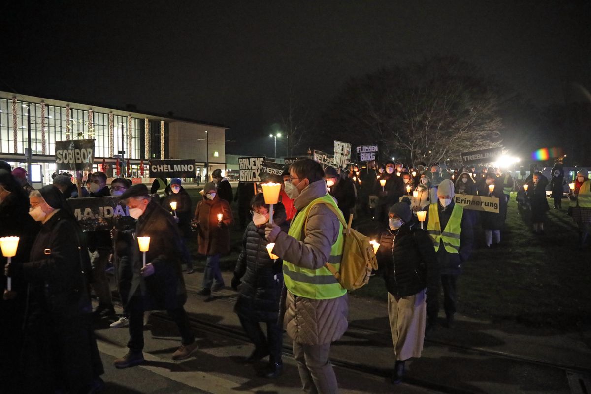 4821/1161 Gedenken an die Deportation der Würzburger Juden vor 80 Jahren_30996