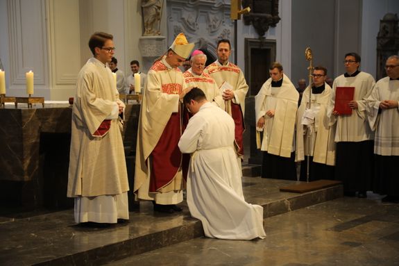 5018/1284 Diakonenweihe Elsesser_11734