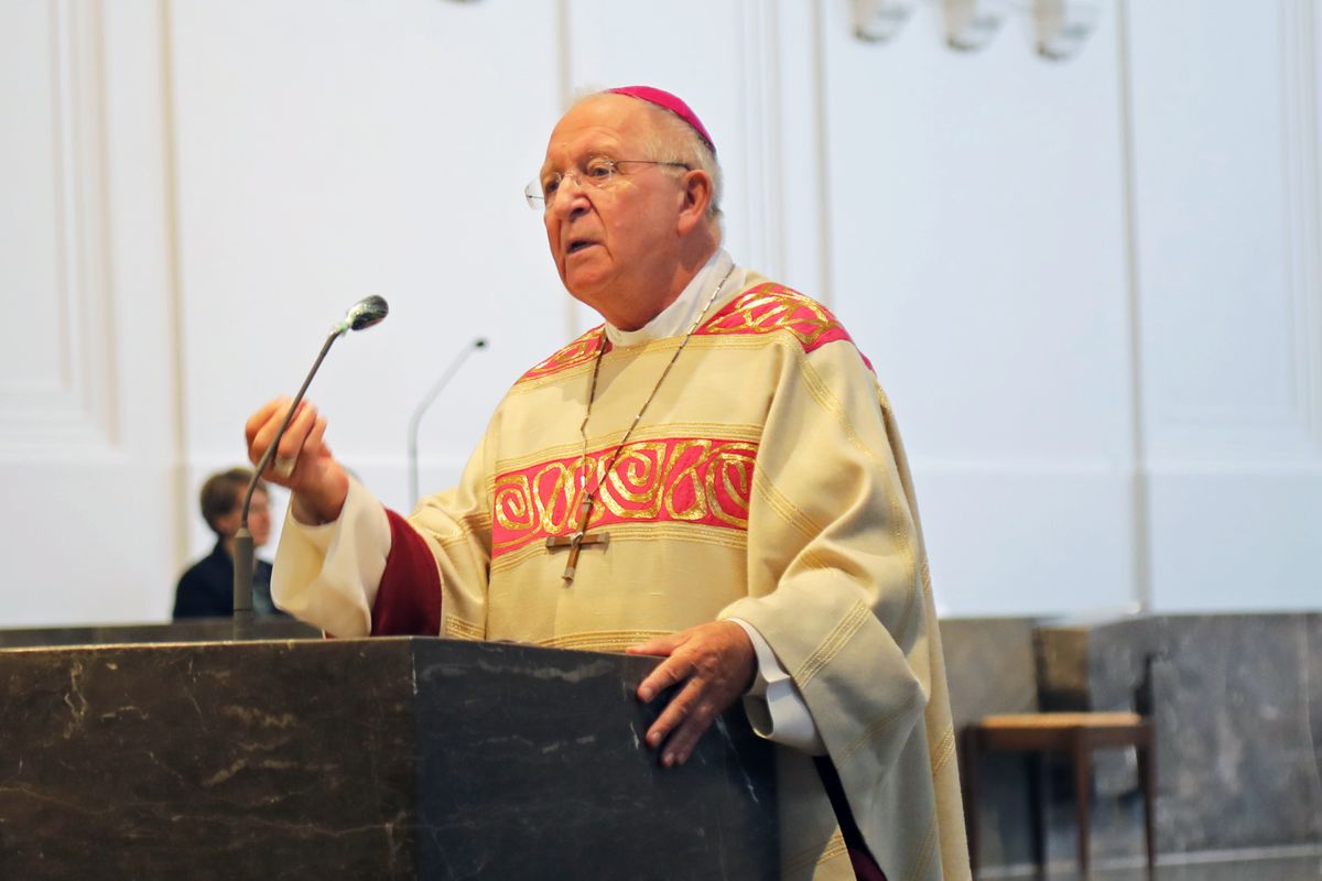 Bei einem Pontifikalgottesdienst am Samstag, 17. Oktober, hat Weihbischof Ulrich Boom im Würzburger Kiliansdom Uwe Becker zum Ständigen Diakon geweiht.