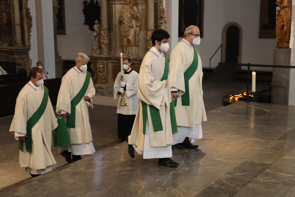 1321/0323 Missa chrismatis_26163