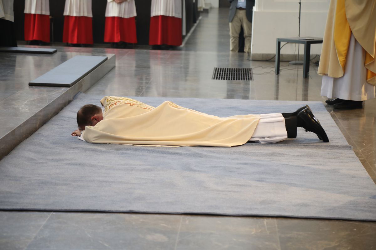 Bei einem Pontifkalgottesdienst im Würzburger Kiliansdom ist an Christi Himmelfahrt, 9. Mai 2024, Weihbischof Paul Reder zum Bischof geweiht worden.