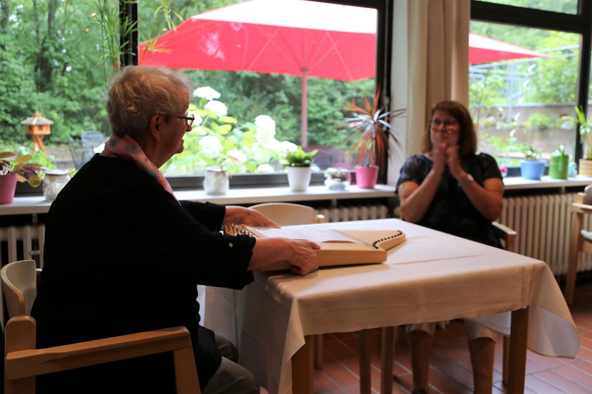 2924/0758_Kiliani_Eisingen Sankt-Josefs-Stift_Weihbischof Reder_50367