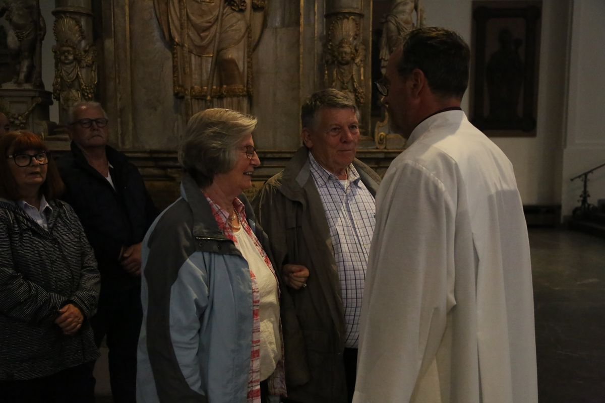 Bischof Dr. Franz Jung hat am Donnerstagnachmittag, 4. Juli, mit etwa 320 Paaren im Kiliansdom ihr goldenes oder diamantenes Ehejubiläum gefeiert.