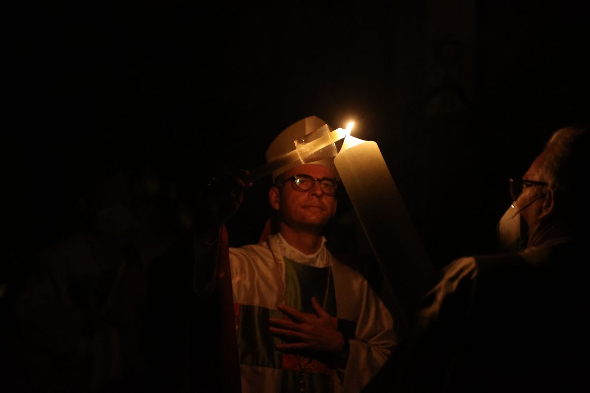 BIschof Dr. Franz Jung feiert am Samstagabend, 16. April, im Würzburger Kiliansdom die Osternacht.