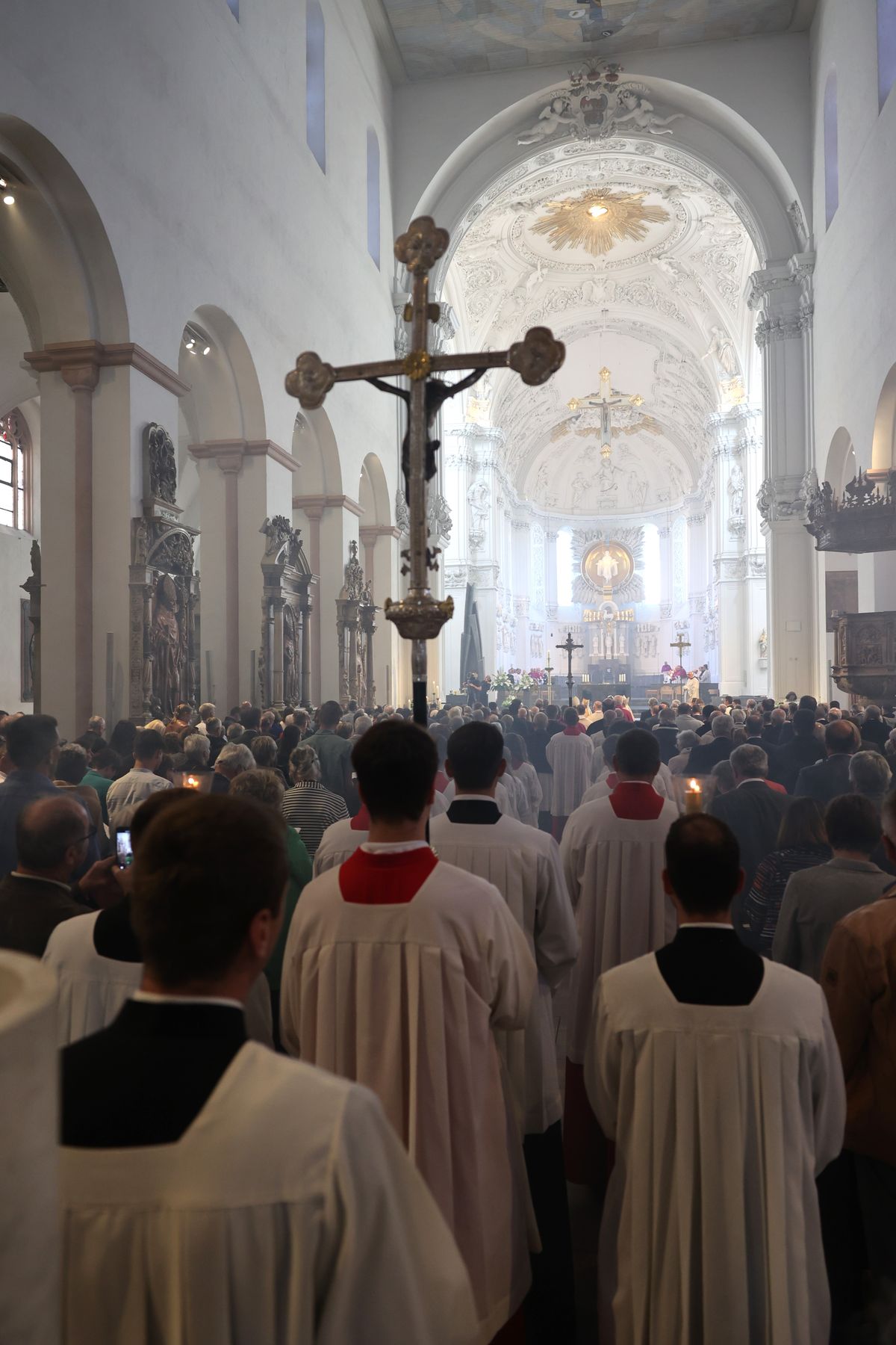 Bei einem Pontifikalgottesdienst im Würzburger Kiliansdom ist an Christi Himmelfahrt, 9. Mai 2024, Weihbischof Paul Reder zum Bischof geweiht worden. 