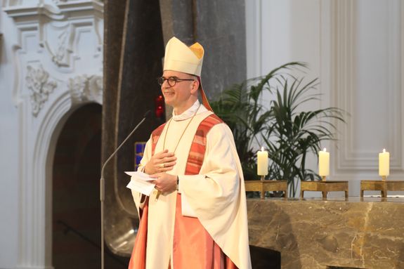 In seiner Predigt sprach Bischof Dr. Franz Jung über die unterschiedlichen Wege der Berufung.