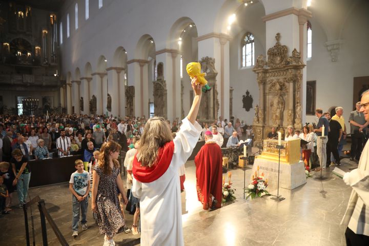 Mit einem Gottesdienst für Familien und die Weltkirche ist die Kiliani-Wallfahrtswoche am Sonntag, 13. Juli, zu Ende gegangen.