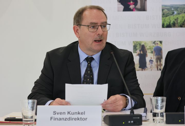 Finanzdirektor Ordinariatsrat Sven Kunkel