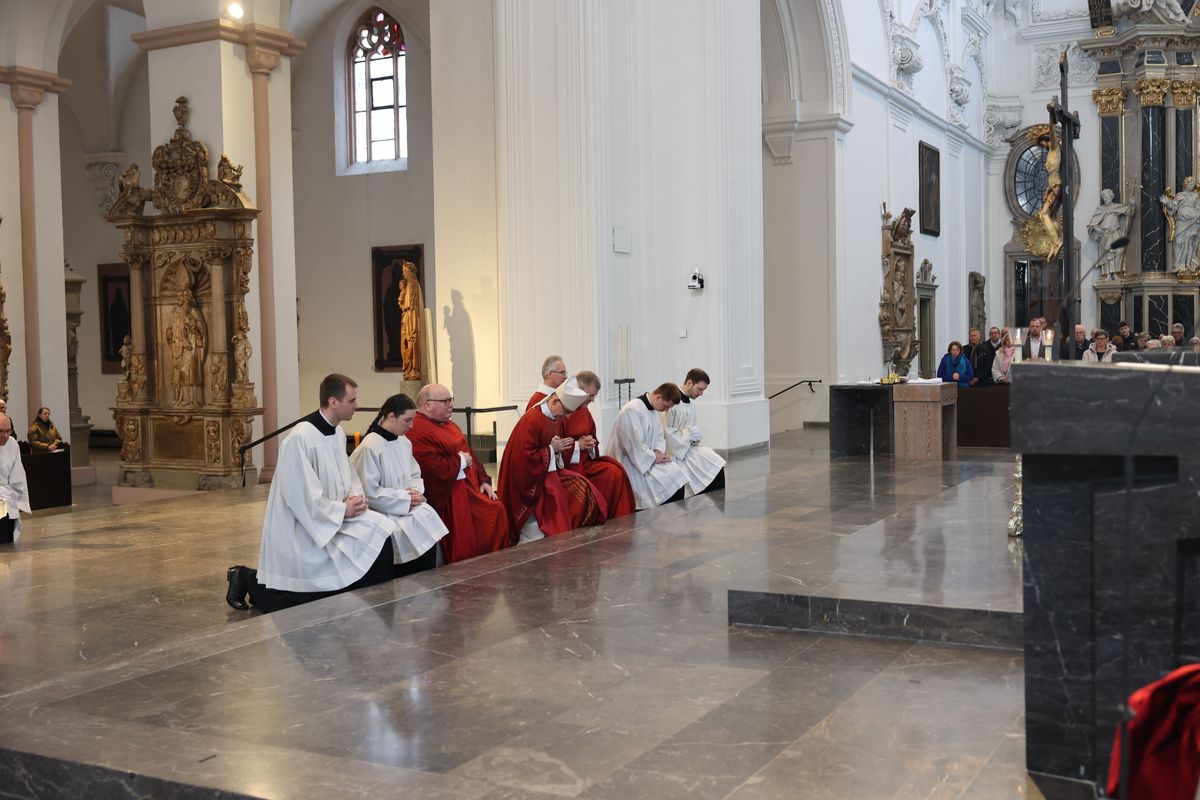 1424/0365 Karfreitag_45856