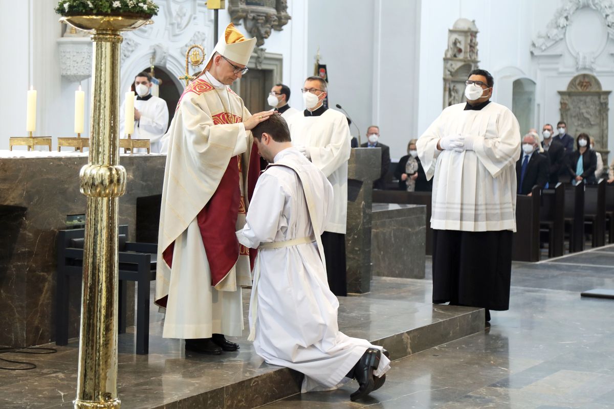 2121/0503 Priesterweihe Manuel Thomas und Benjamin Schimmer_26827