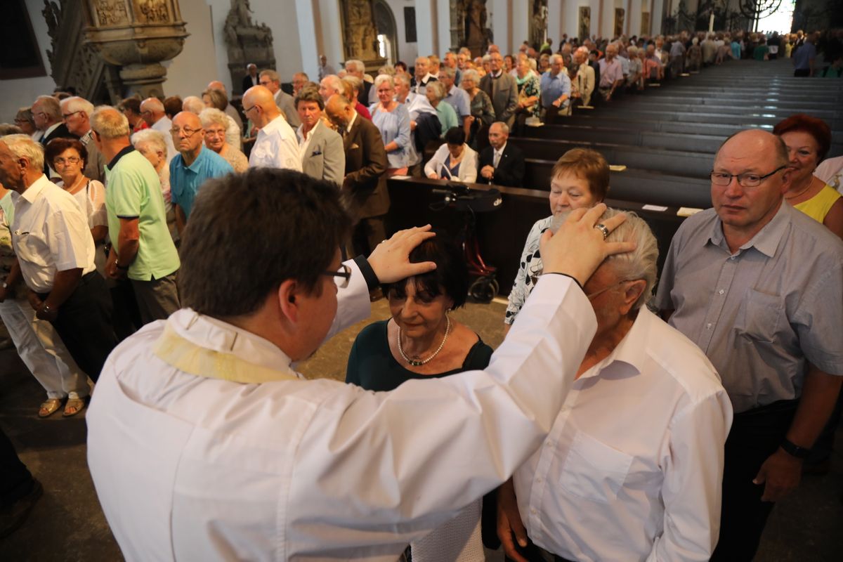 2819/0736 Gottesdienst Segnung Ehepaare Donnerstagsvormittag_15470