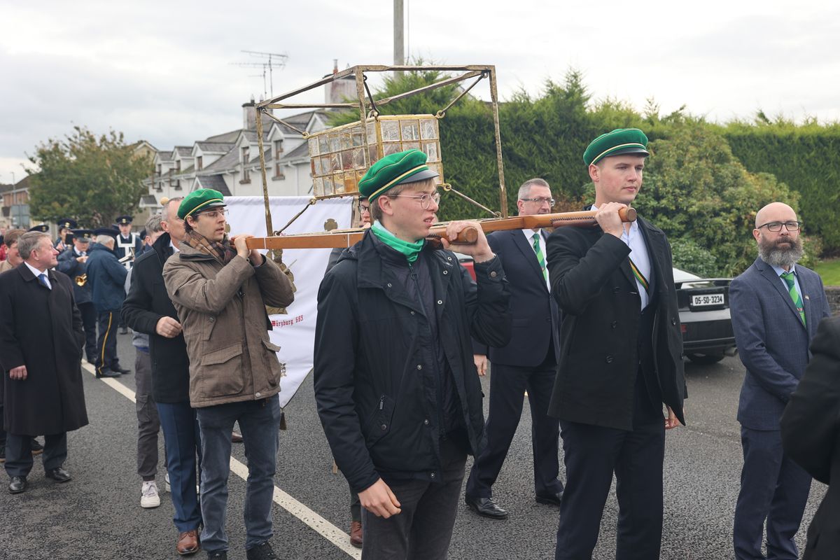 Mit einer Prozession durch den Ort, einem Gottesdienst in der Kilianskirche und einem gemeinsamen Mittagessen von Deutschen und Iren in der Saint Kilian