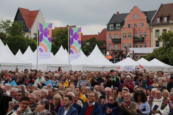 2324/0590 Katholikentag in Erfurt - Einladung nach Würzburg_47780