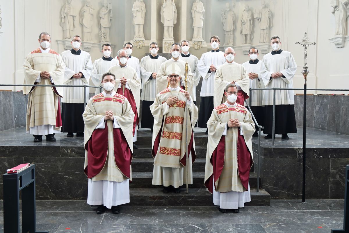 2121/0503 Priesterweihe Manuel Thomas und Benjamin Schimmer_26836