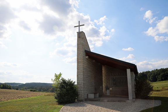 Die Marienkapelle bildet den Abschluss des Kreuzwegs.