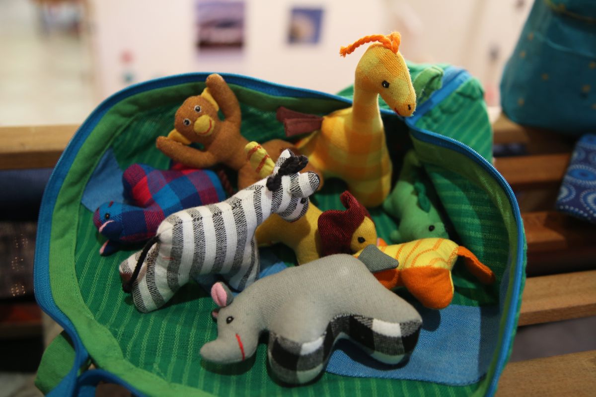 4919/1316 Weihnachtsmarkt im Weltladen_18767