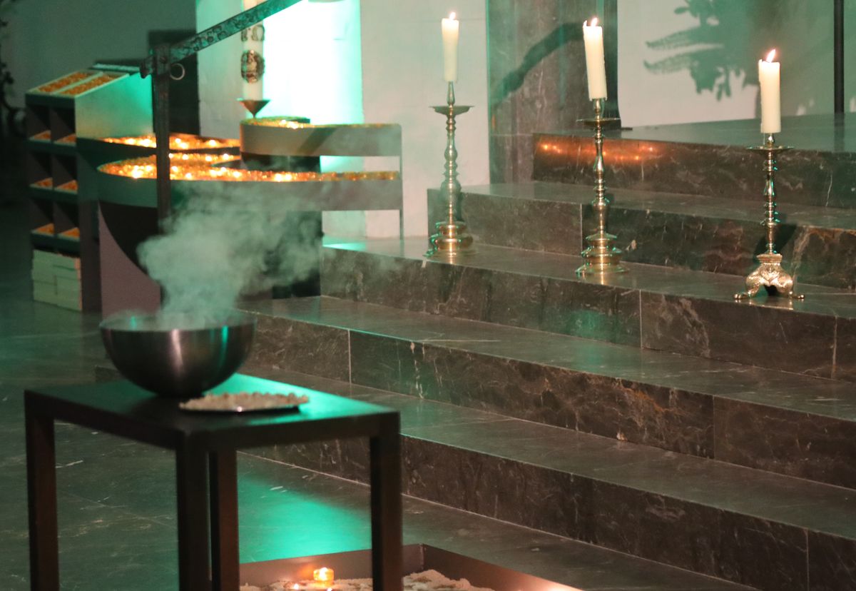 Die "Nacht der Hoffnung" in der Kiliani-Wallfahrtswoche am Samstagabend, 12. Juli, lud zu Stille, Gebet und Besinnung in den Kiliansdom ein. Viele Passanten nutzten das Angebot, das um Mitternacht endete.