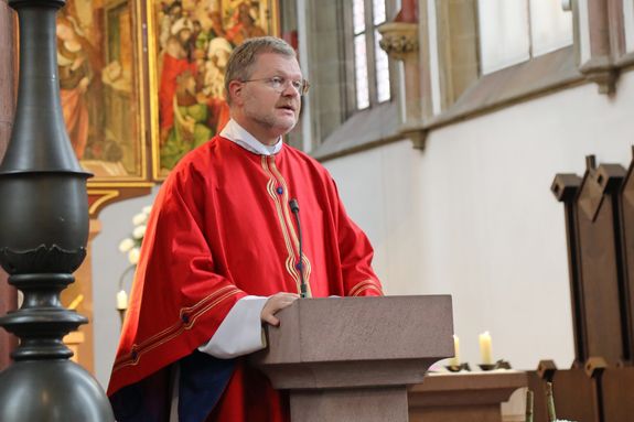Generalvikar Dr. Jürgen Vorndran feierte zur Kiliani-Wallfahrt der Marktkaufleute und Schausteller einen Gottesdienst in der Marienkapelle.
