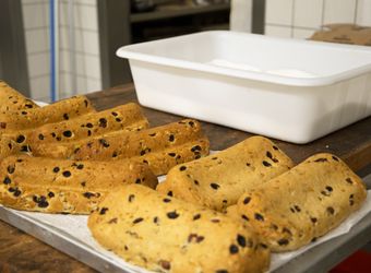 5121/1236 Christstollen_31261
