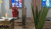 Bischof Dr. Franz Jung feierte am Palmsonntag, 5. April, einen nichtöffentlichen Gottesdienst in der Sepultur des Kiliansdoms.