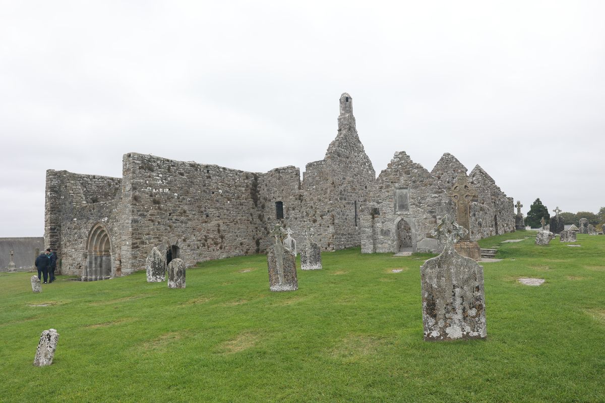 Das Kloster von Clonmacnoise war eine der zentrale Stätten Irlands zwischen dem sechsten und dem 17. Jahrhundert.