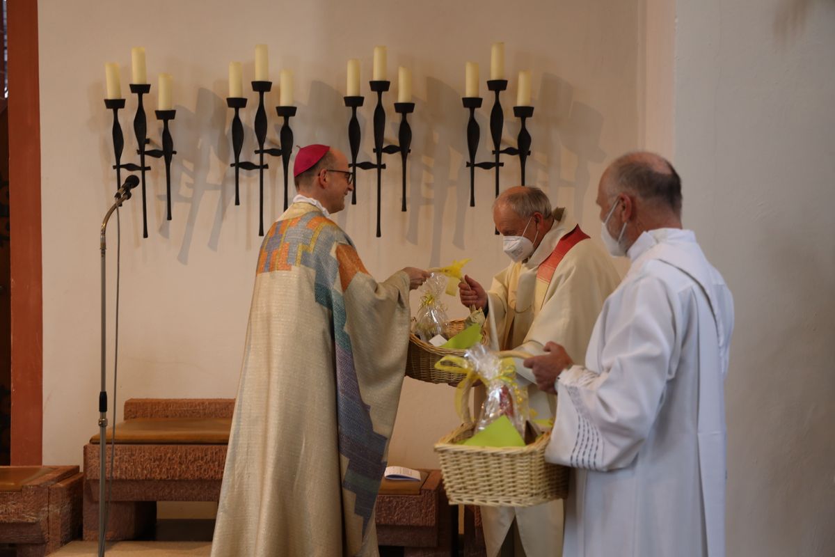 1421/0350 Diakone_26349